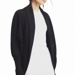 𝅺ARITZIA Black Diderot Cardigan Sweater SZ XSmall